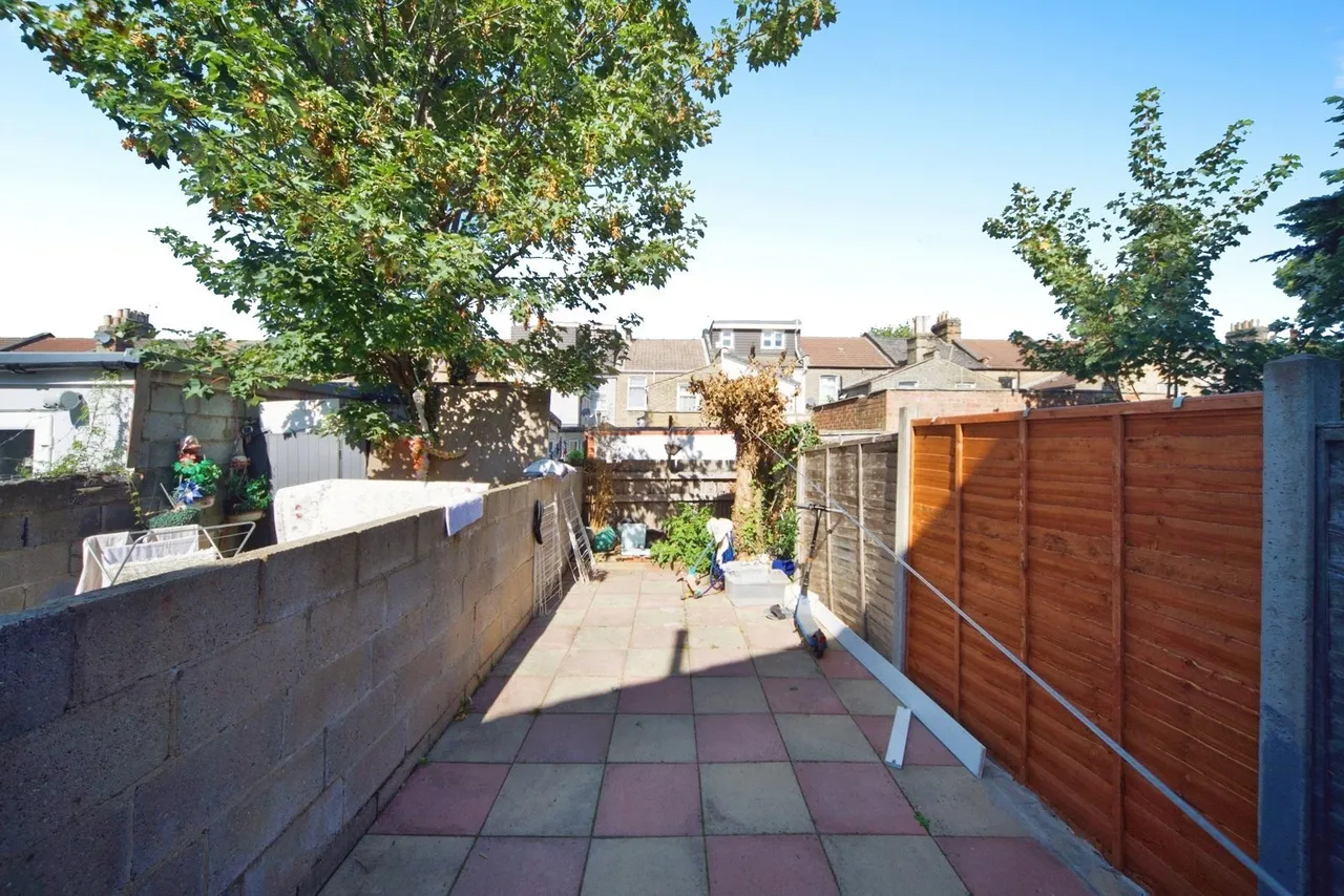 South Esk Road, Forest Gate, E7, photo 13