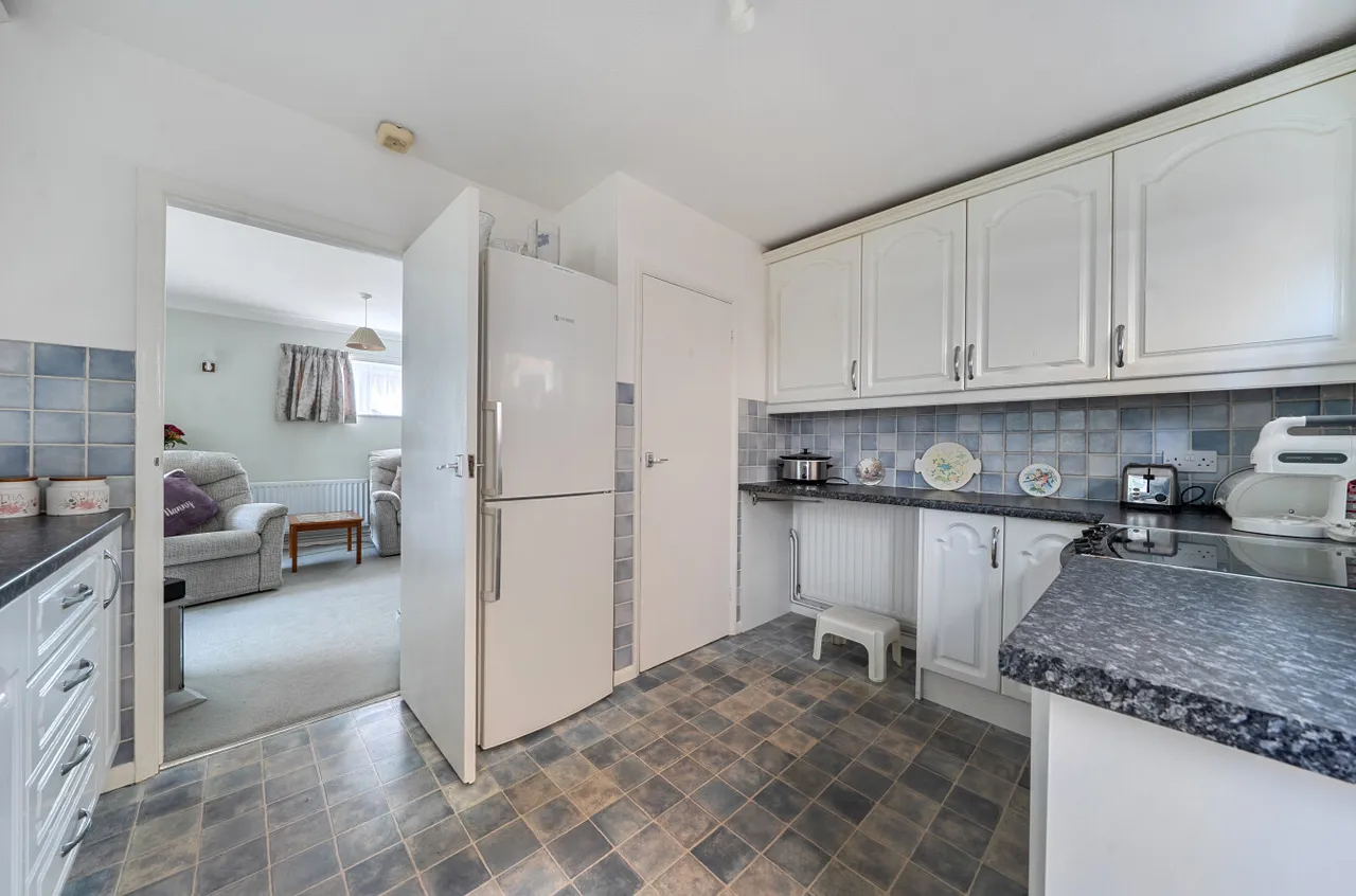 Russett Road, East Peckham, TN12, photo 3