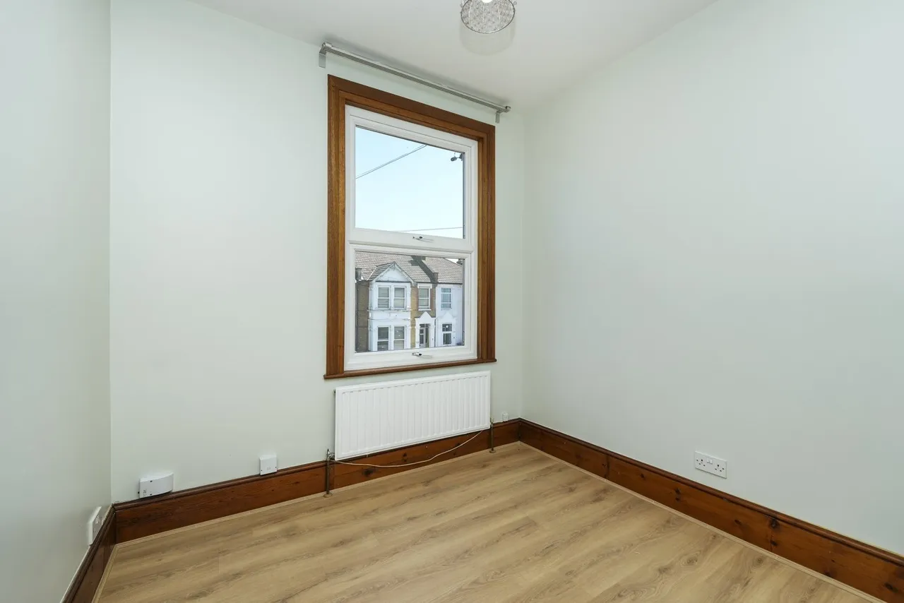 Minard Road, London, SE6, photo 11