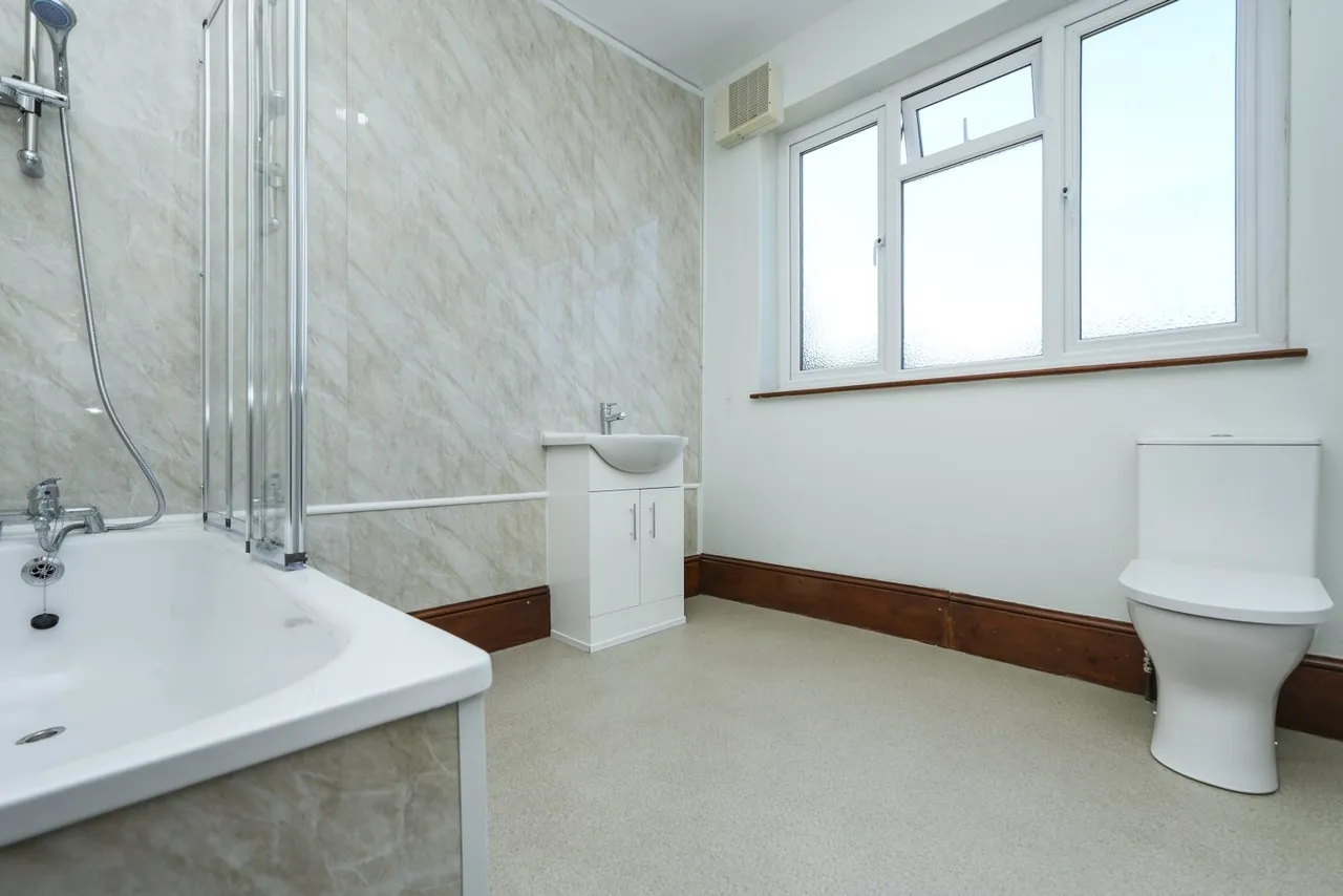 Minard Road, London, SE6, photo 6