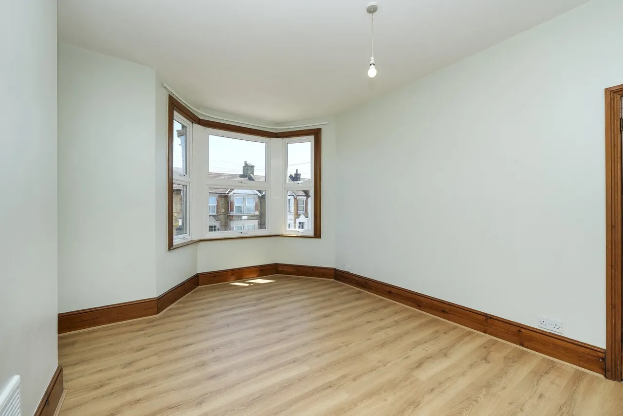 Minard Road, London, SE6, photo 10