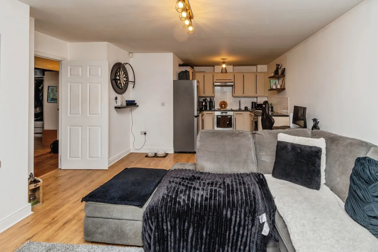 Capercaillie Drive, Cannock, Staffordshire, WS11, photo 4
