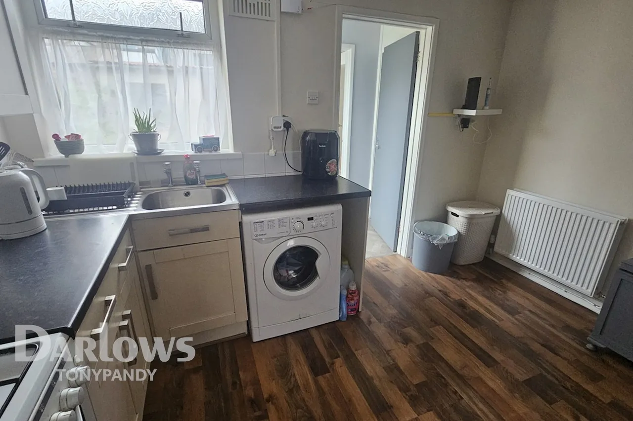 Regent Street, Treorchy, CF42, photo 3