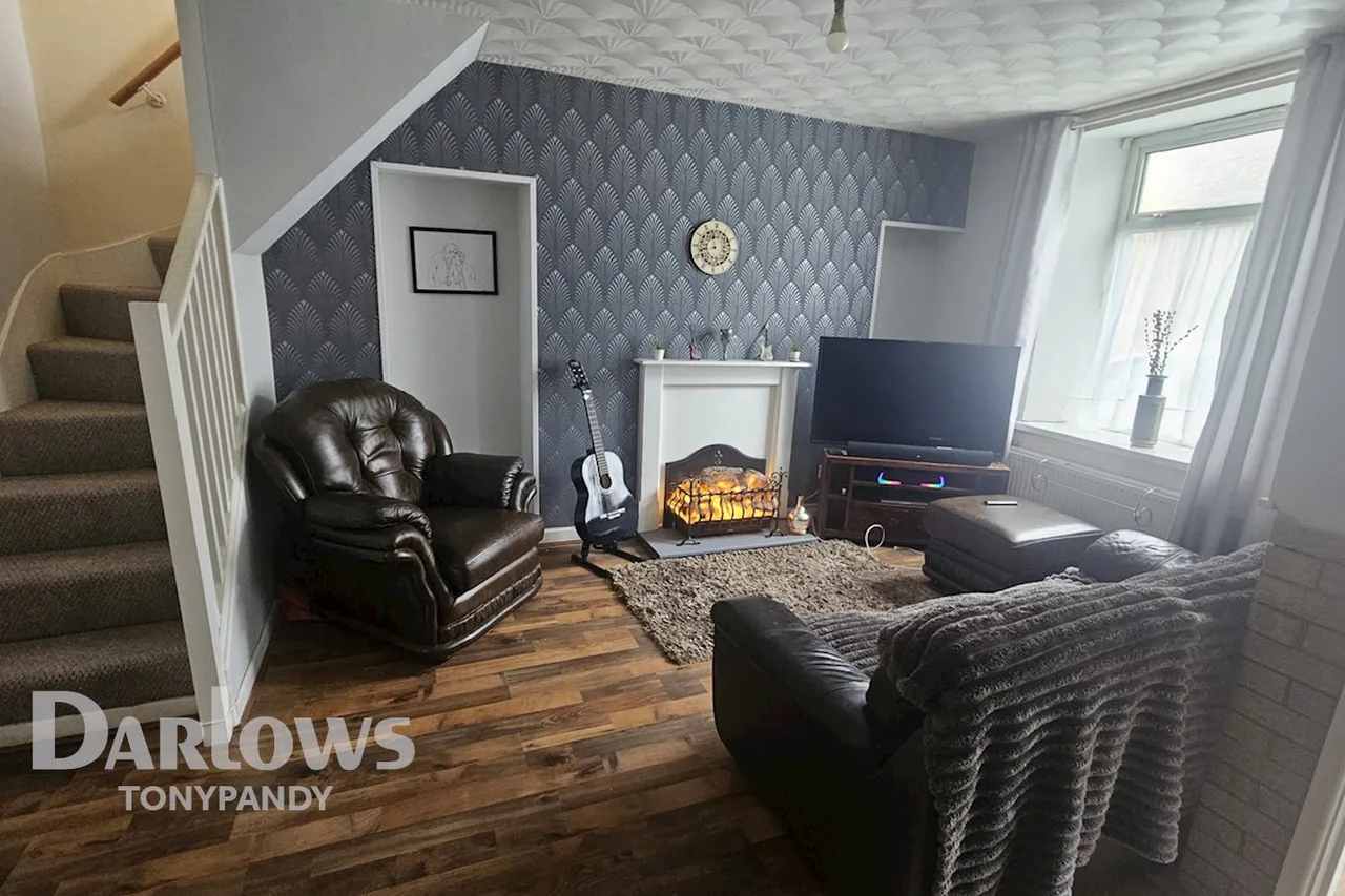 2 bed house for sale, Regent Street, Treorchy, CF42