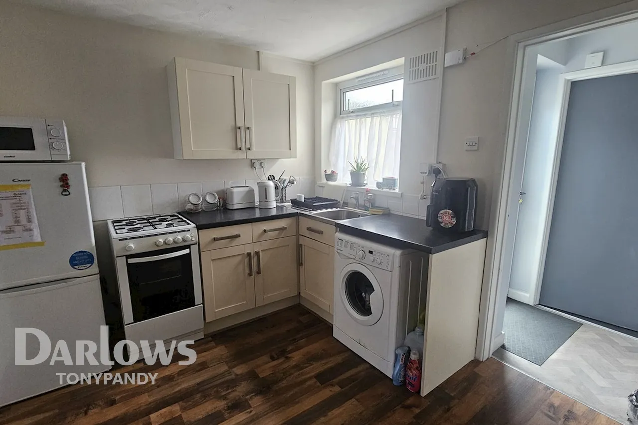 Regent Street, Treorchy, CF42, photo 4