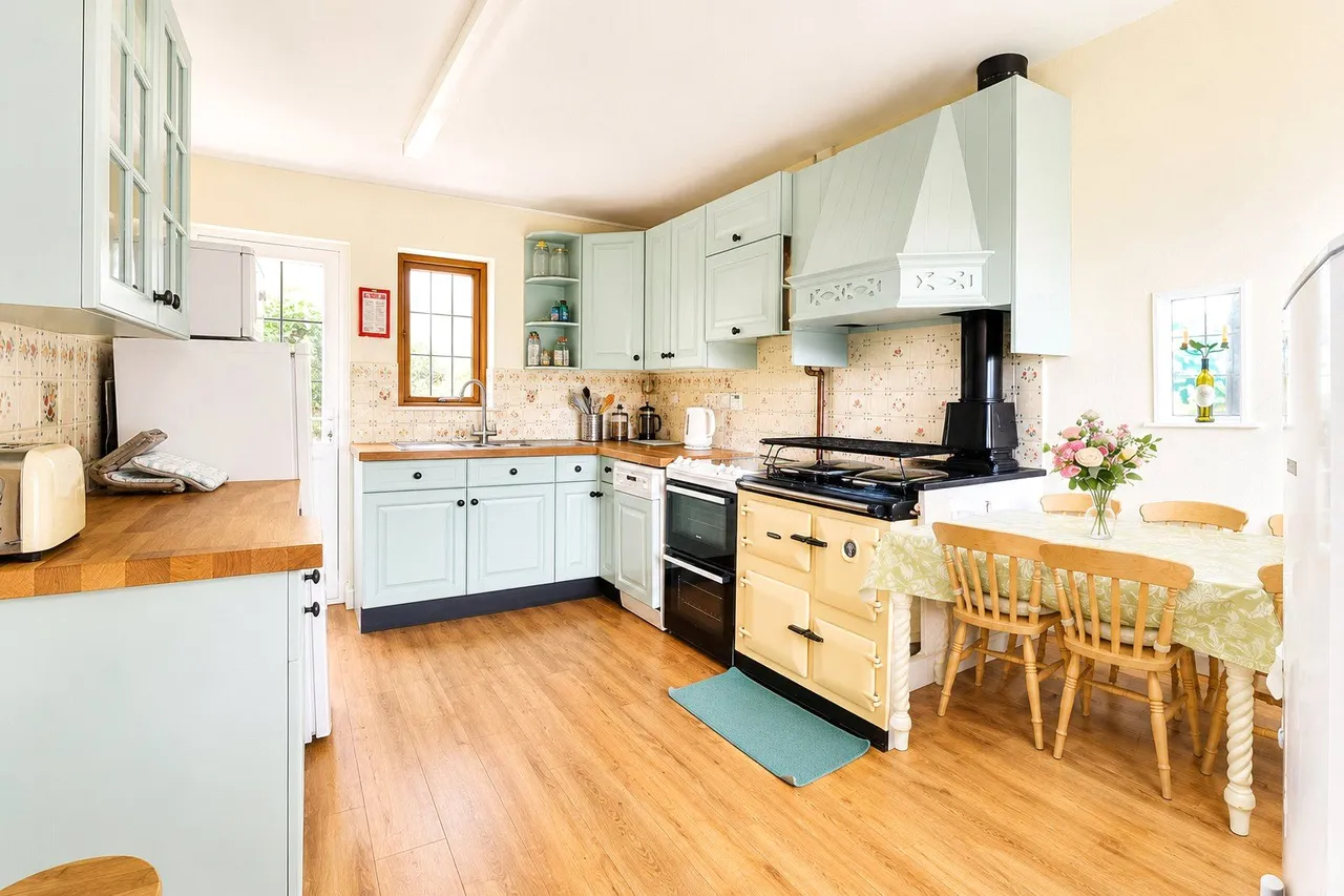 Linden Terrace, Winsford, TA24, photo 7