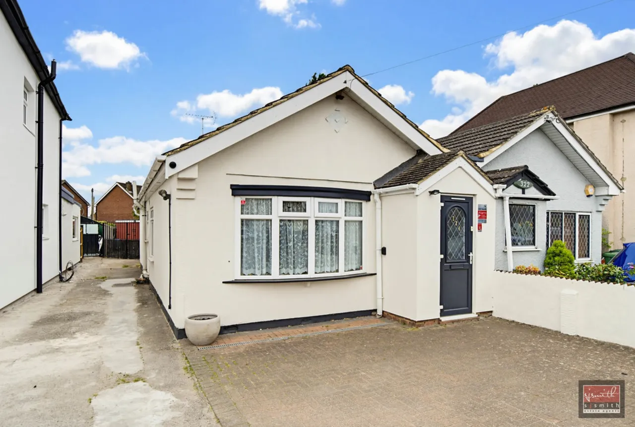 Feltham Hill Road, Ashford, photo 12