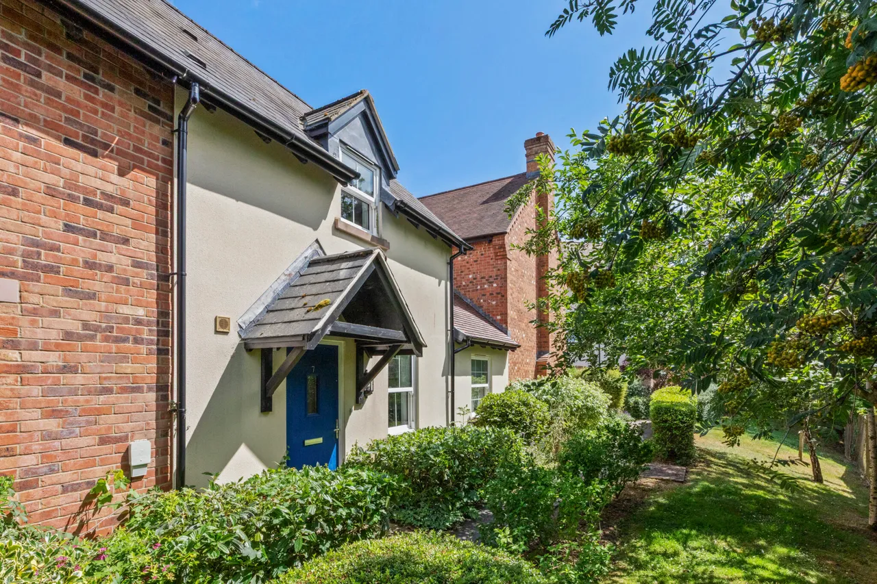 2 bed house for sale, Colley Close, Brill, HP18