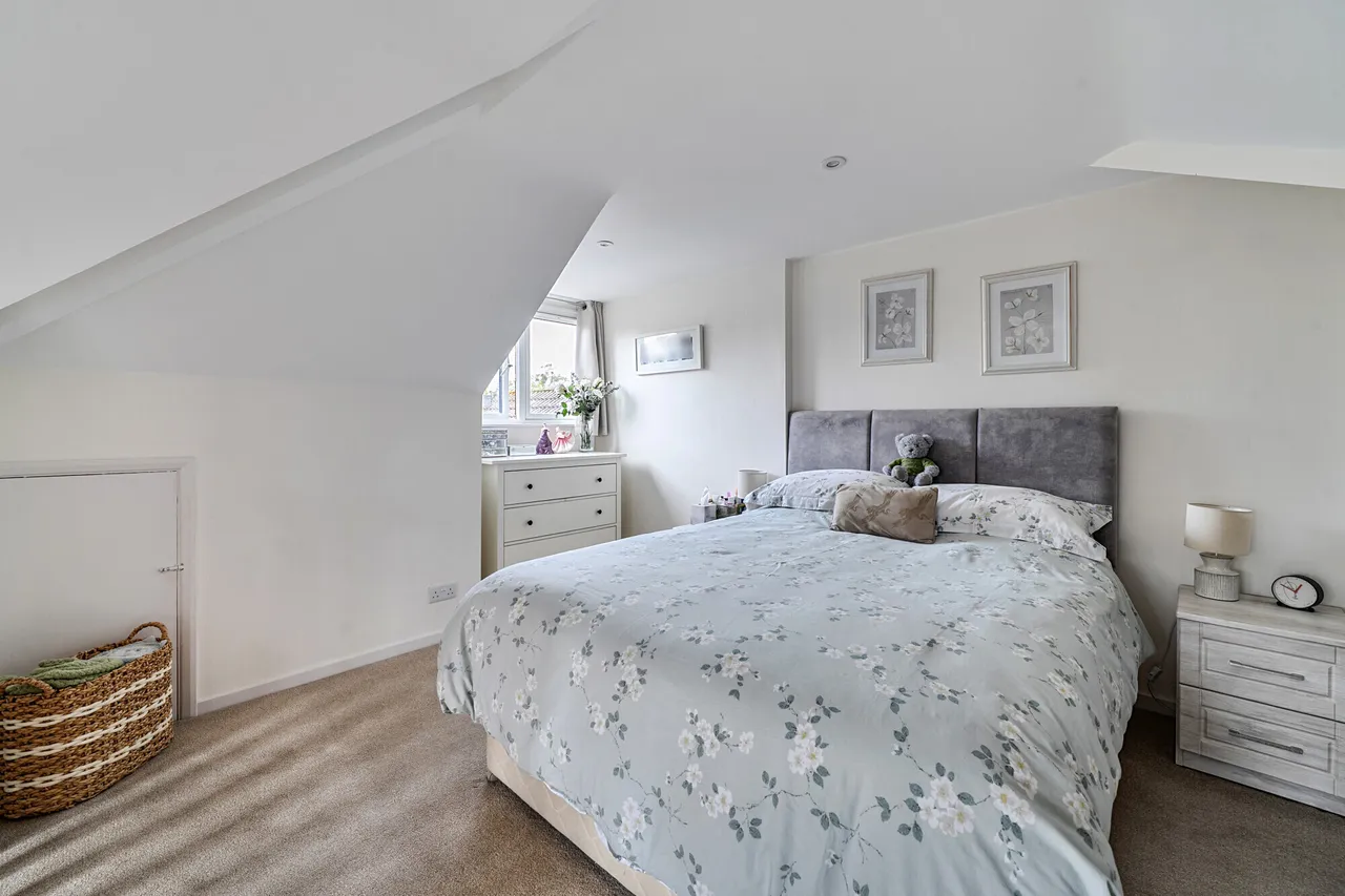 Southcourt Drive, Cheltenham, GL53, photo 7