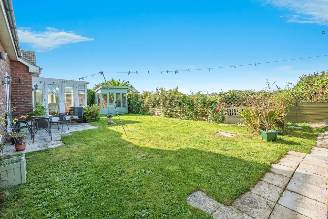 Penguin Road, Scratby, Great Yarmouth, photo 4