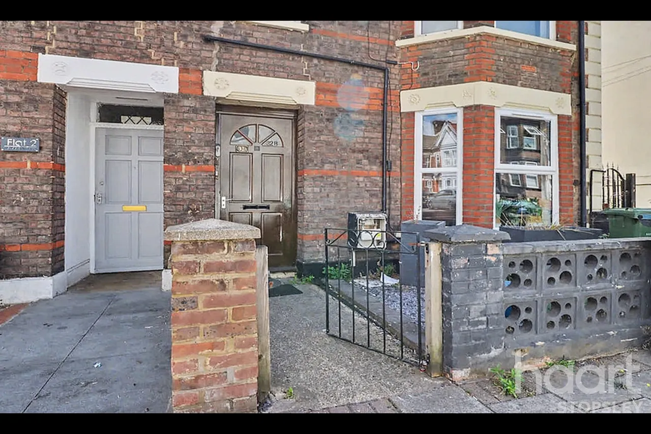1 bed flat for sale, Clarendon Road, Luton, LU2