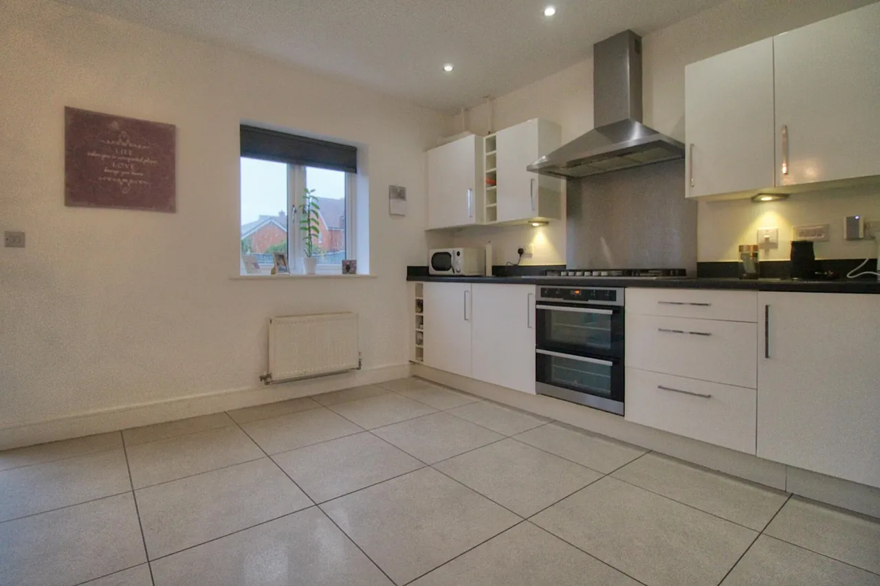 Gregorys Bank, Worcester, WR3, photo 5
