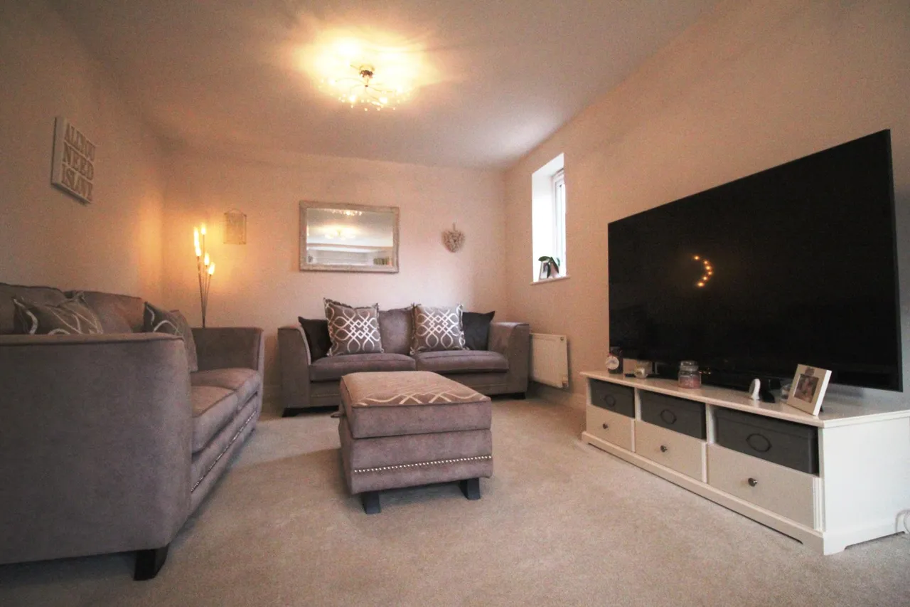 Gregorys Bank, Worcester, WR3, photo 2