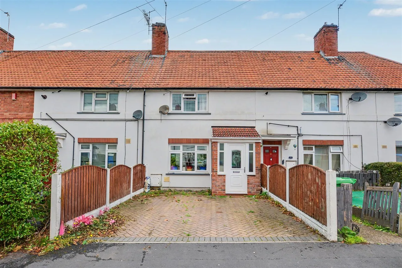 3 bed house for sale, Olton Avenue, Lenton Abbey, NG9