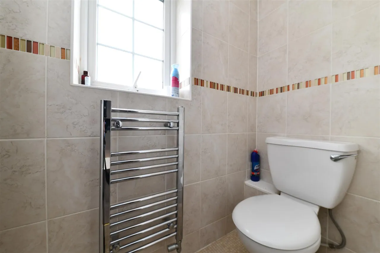Nodes Drive, Stevenage, Herts, SG2 8AL, photo 17