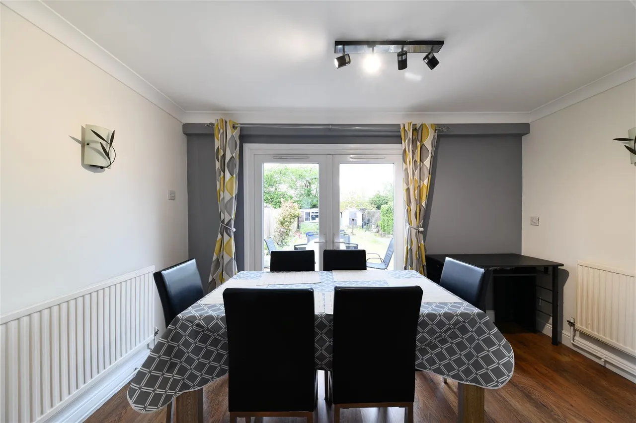 Nodes Drive, Stevenage, Herts, SG2 8AL, photo 4