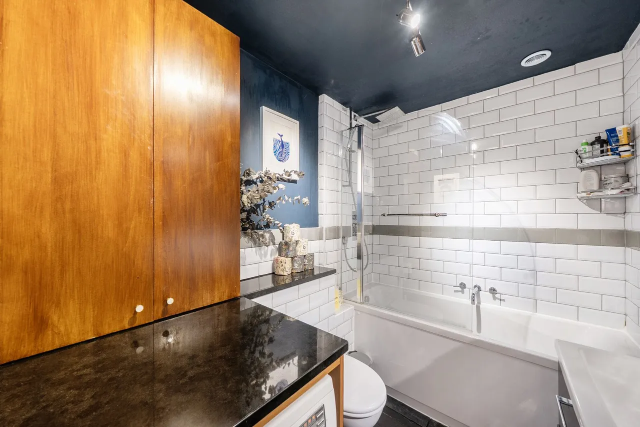 Manaton Close, SE15, photo 7
