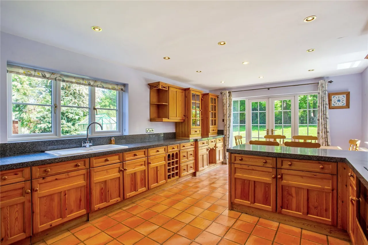 Chippenham, SN14, photo 11