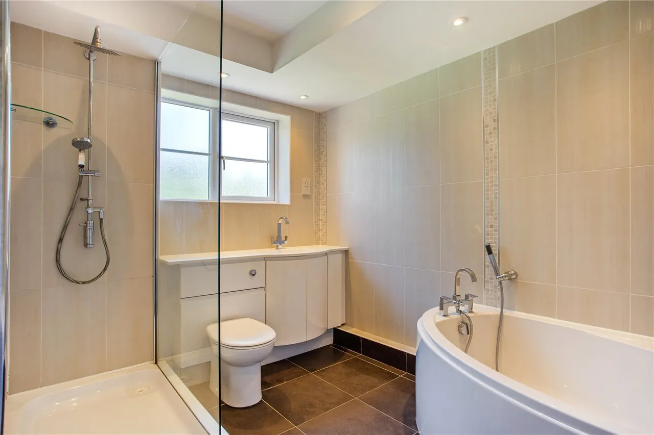 Chippenham, SN14, photo 10