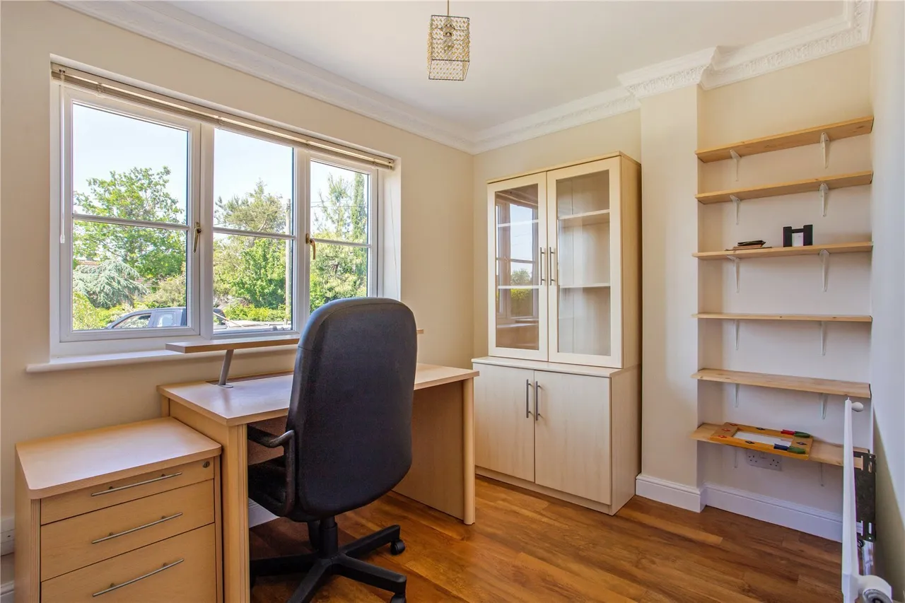 Chippenham, SN14, photo 9