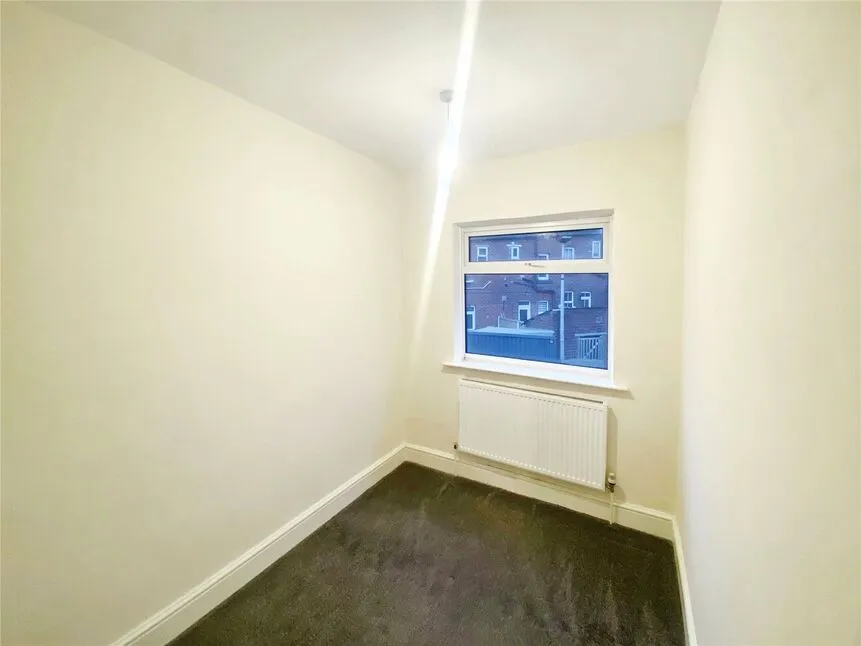 Oakwell Lane, Barnsley, South Yorkshire, S71, photo 9