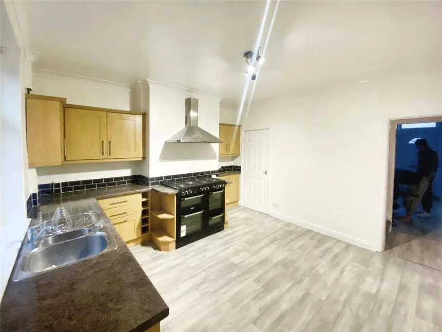 Oakwell Lane, Barnsley, South Yorkshire, S71, photo 6