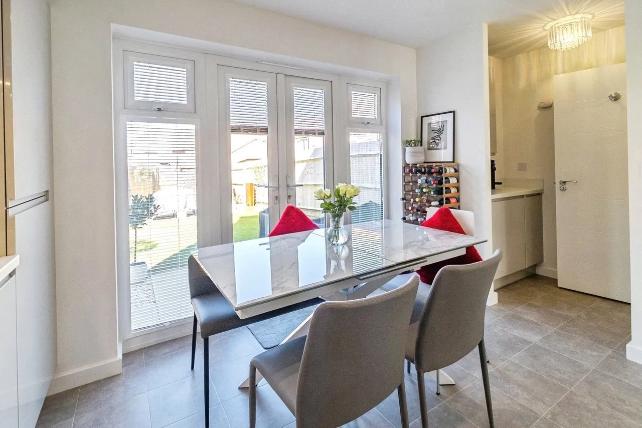Farrington Way, Eagle Farm South, Milton Keynes, Buckinghamshire, MK17, photo 6