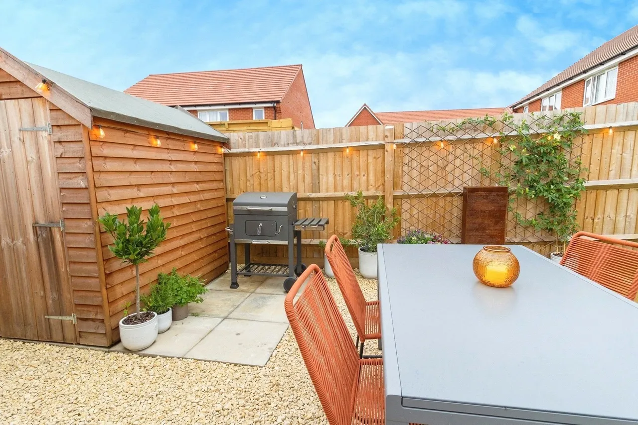 Farrington Way, Eagle Farm South, Milton Keynes, Buckinghamshire, MK17, photo 4