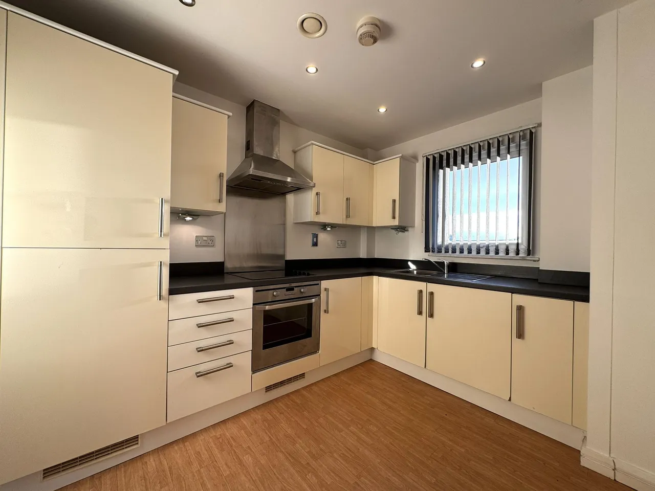 Trawler Road, Maritime Quarter, Swansea, West Glamorgan, SA1 1FZ, photo 6