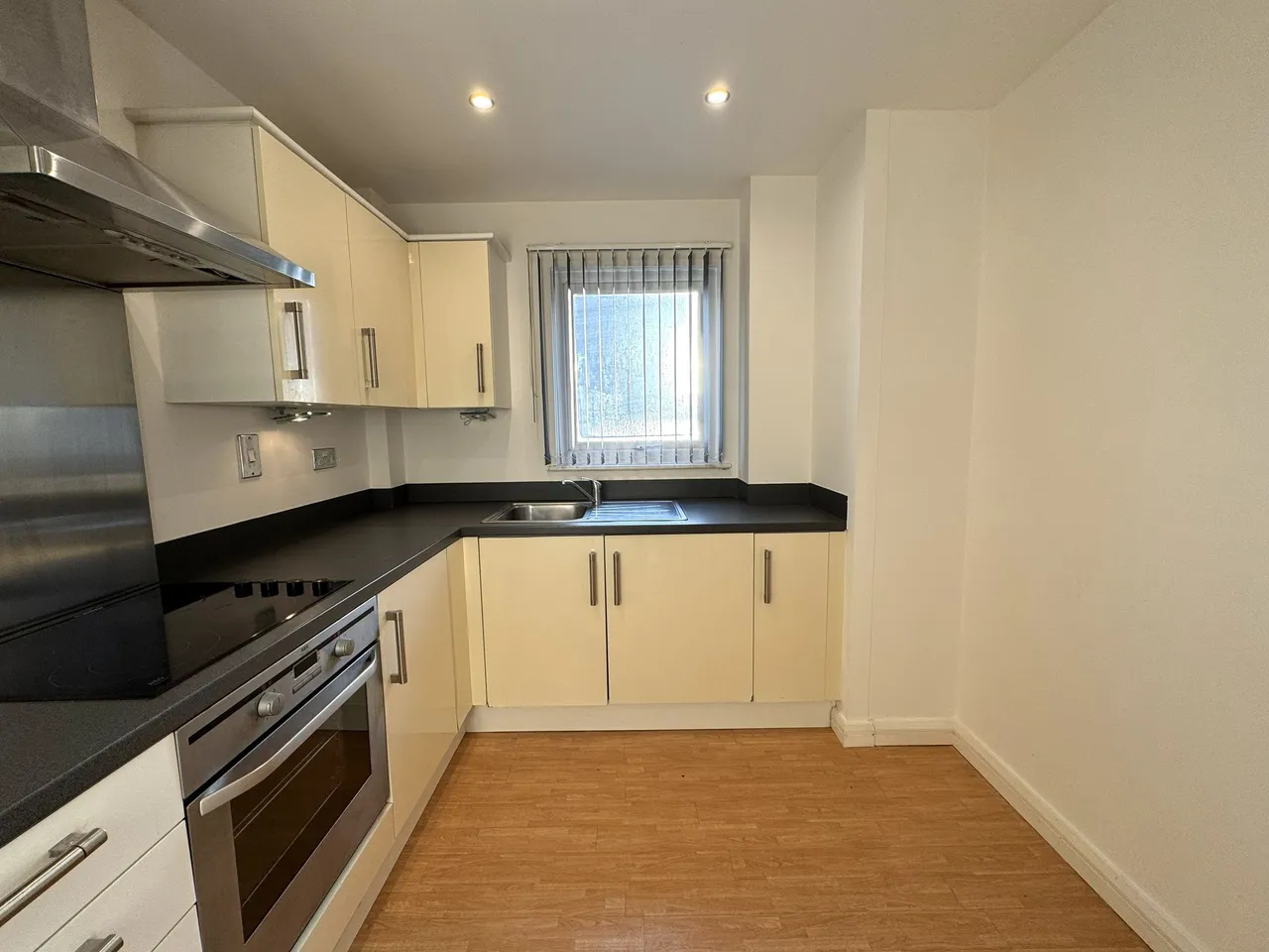 Trawler Road, Maritime Quarter, Swansea, West Glamorgan, SA1 1FZ, photo 12