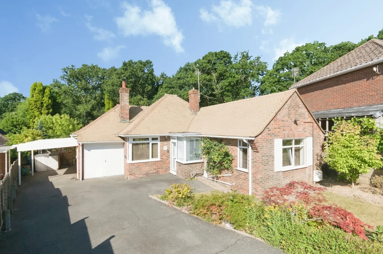 2 bed house for sale, Clinch Green Avenue, Bexhill-on-Sea, TN39