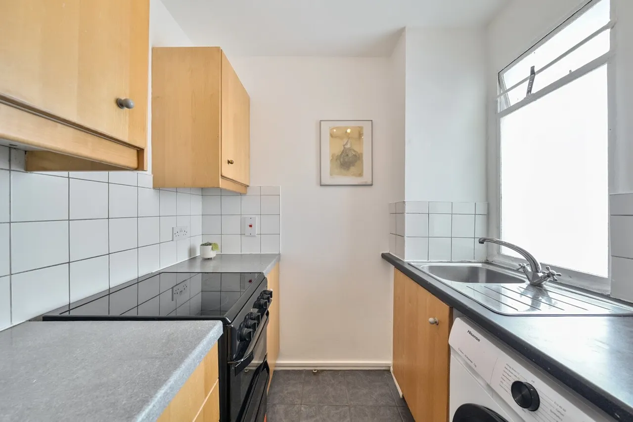 Streatham Hill, London, SW2, photo 2