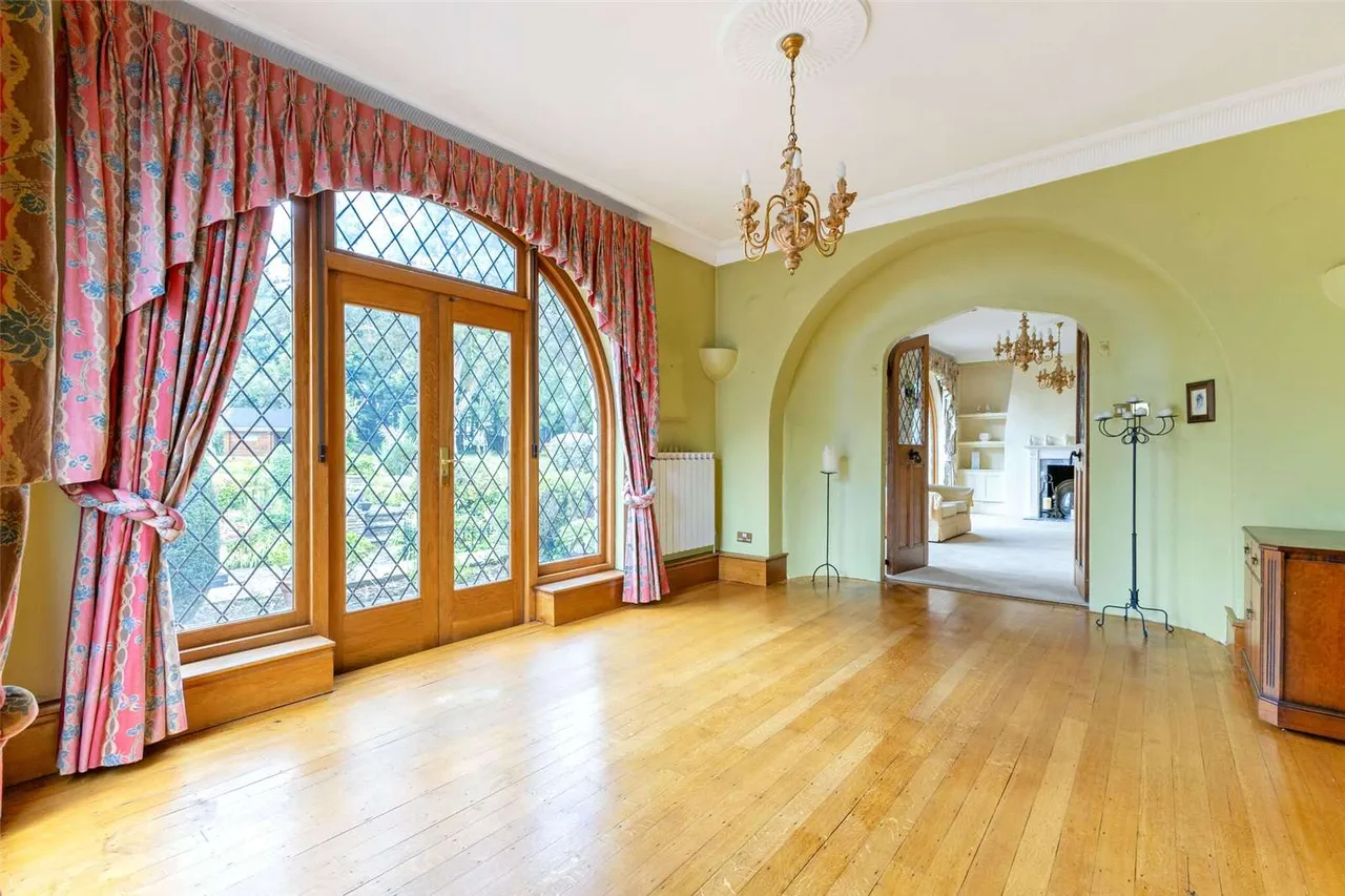Montrose Drive, Maidenhead, Berkshire, SL6 4LX, photo 9
