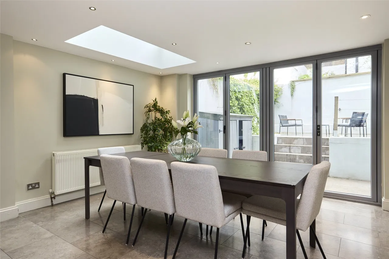Langton Street, London, SW10, photo 4