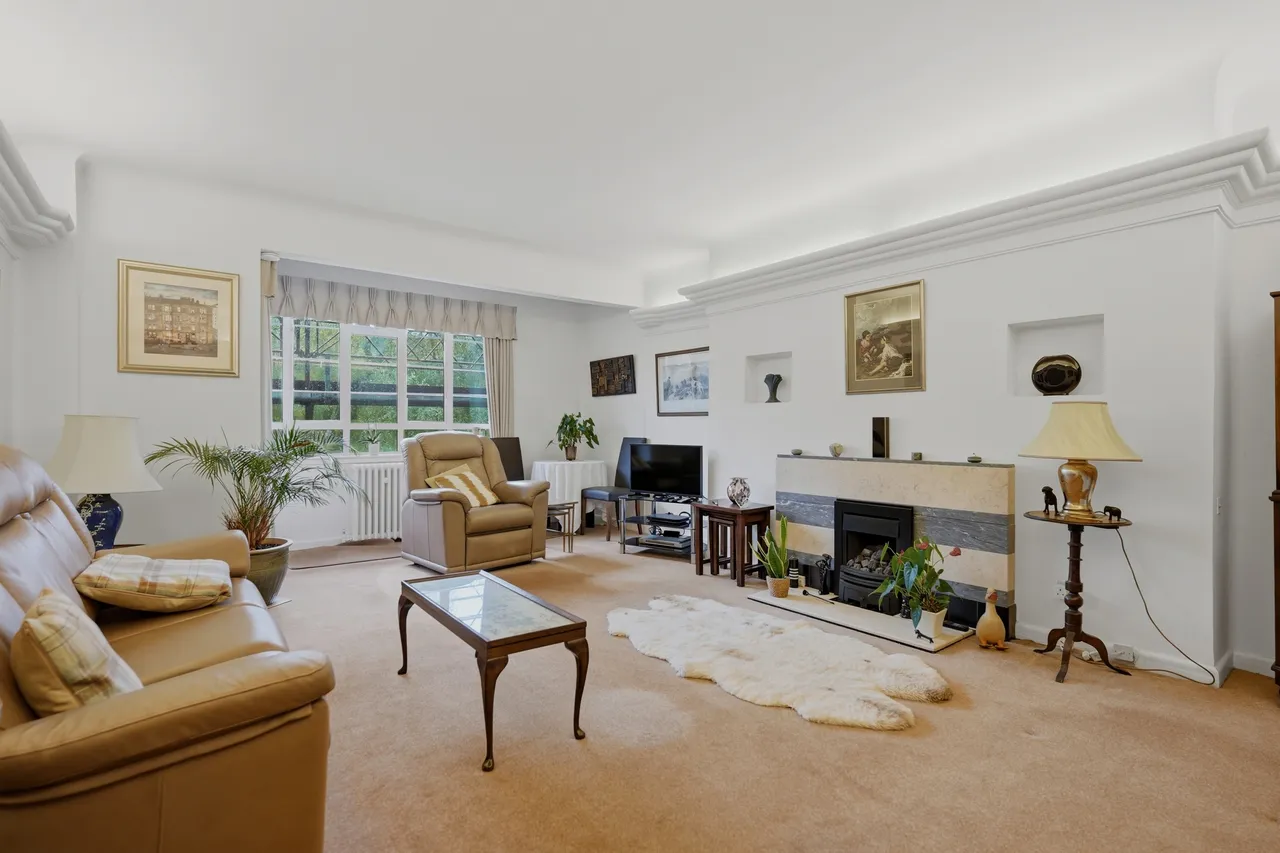Kelvin Court, Claythorne, G12, photo 2