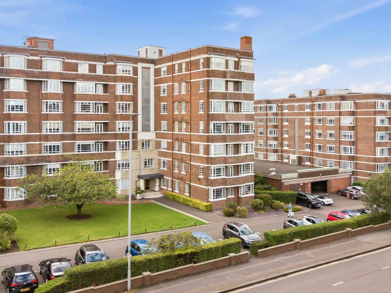 2 bed flat for sale, Kelvin Court, Claythorne, G12