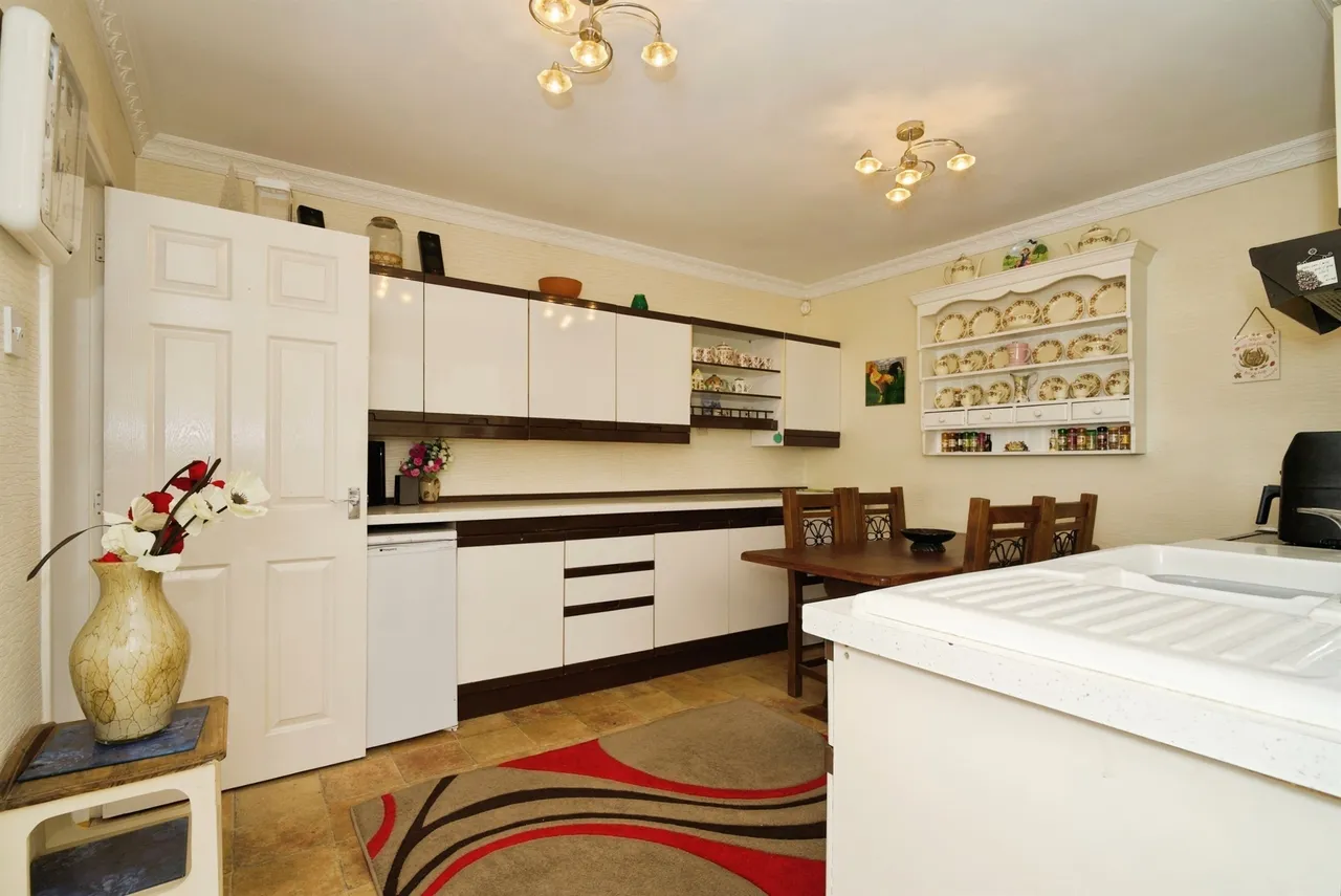 Smithies Lane, Barnsley, S71, photo 3