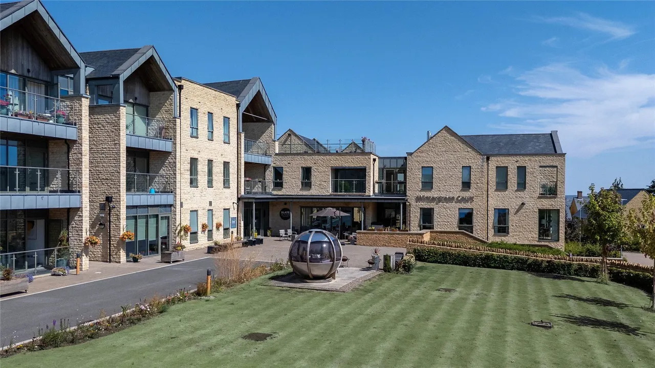 Beechwood Park, Stow on the Wold, GL54, photo 24
