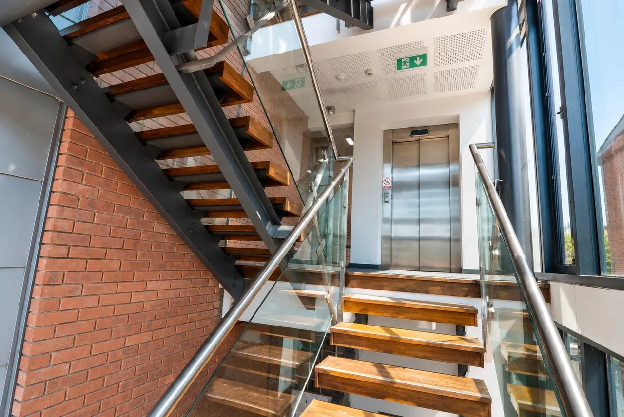 Grey Street, Manchester, M25, photo 12