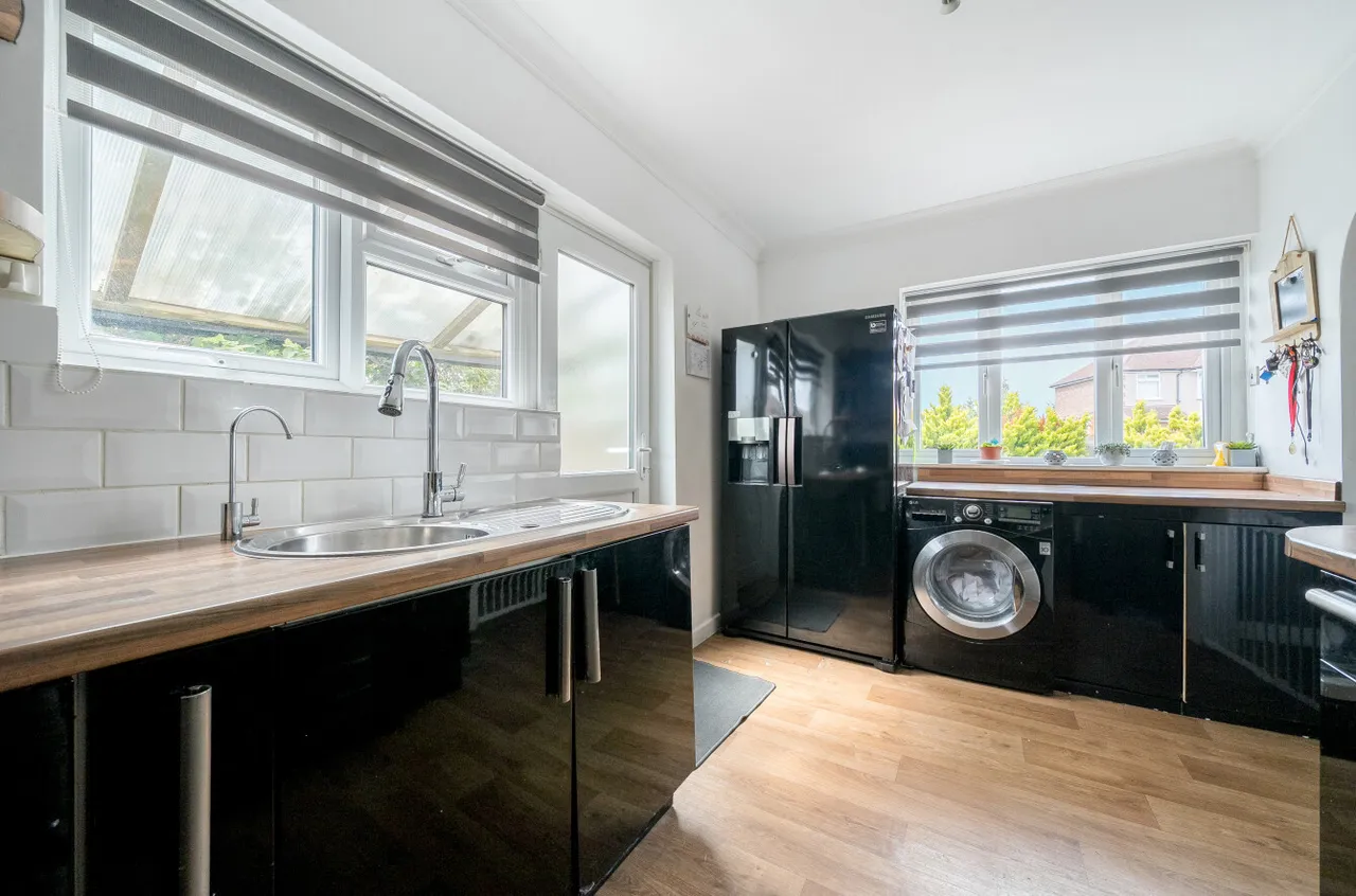 Appledore Avenue, Bexleyheath, DA7, photo 17