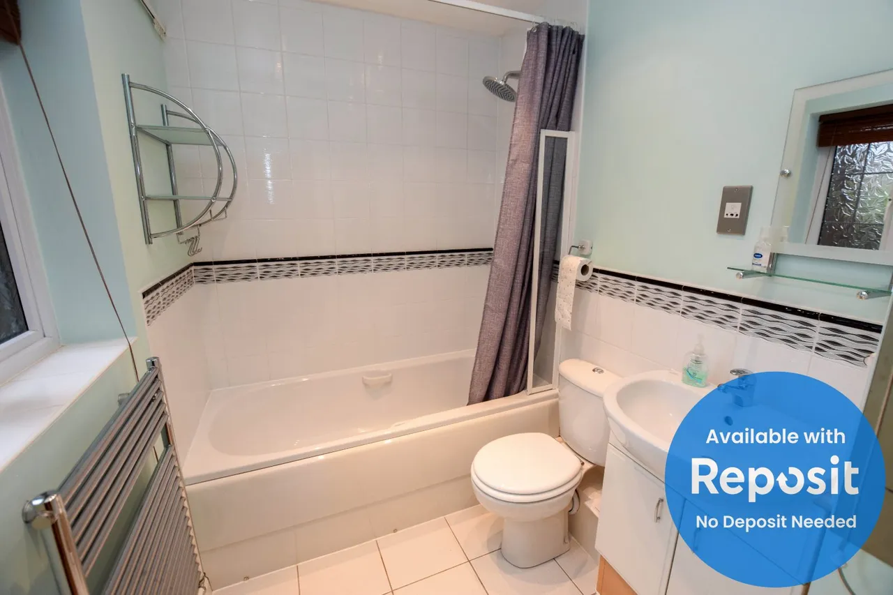Great Oak Drive, Altrincham, WA15, photo 9