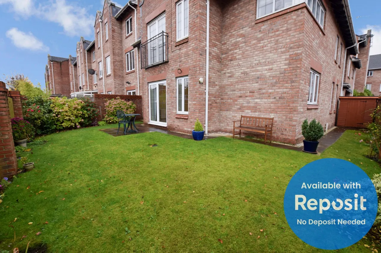 Great Oak Drive, Altrincham, WA15, photo 11