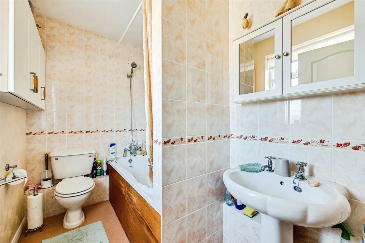 Moredon Road, Swindon, Wiltshire, SN25, photo 13
