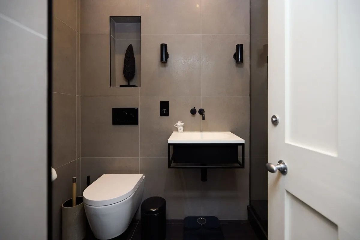 Ivory House, St. Katharine Dock, E1W, photo 9