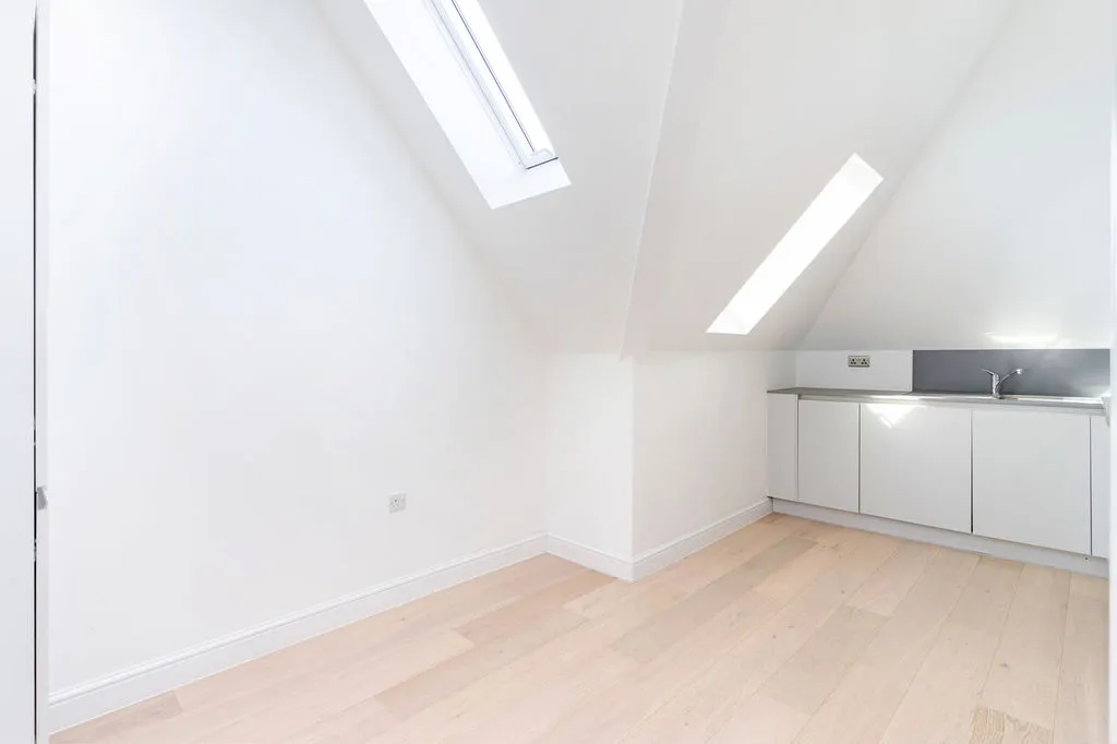 92 Foxley Lane, Purley CR8 3NA, photo 7
