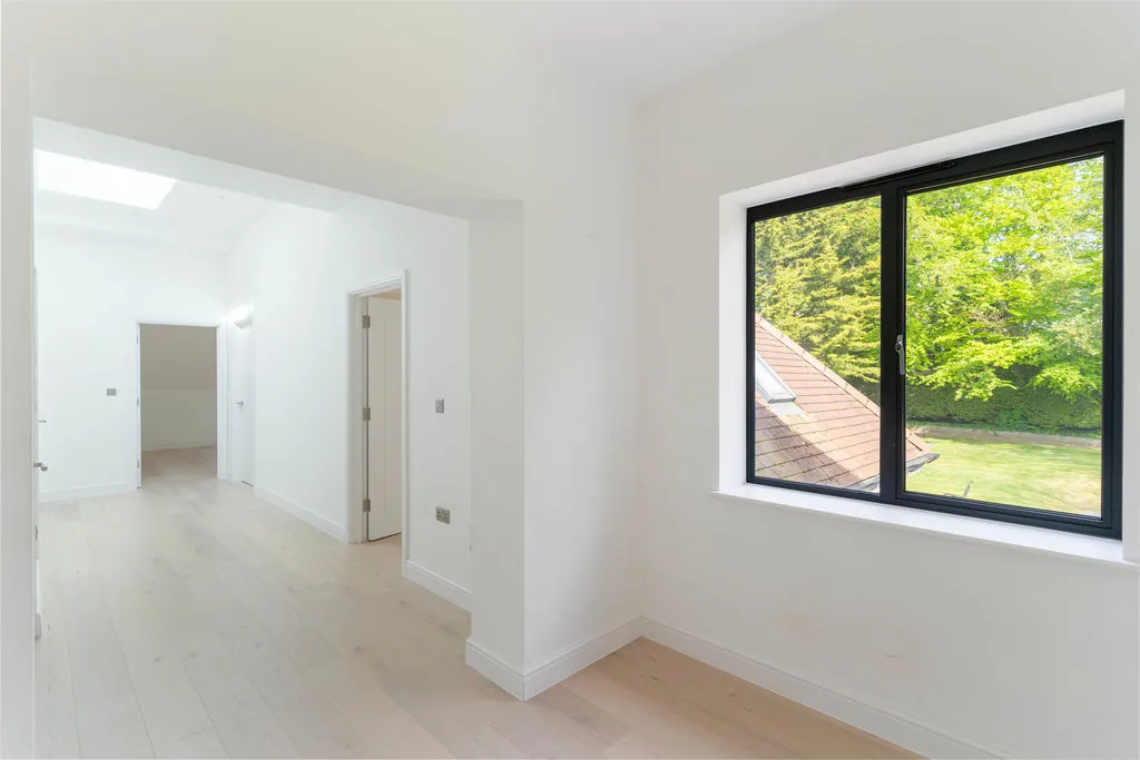 92 Foxley Lane, Purley CR8 3NA, photo 4