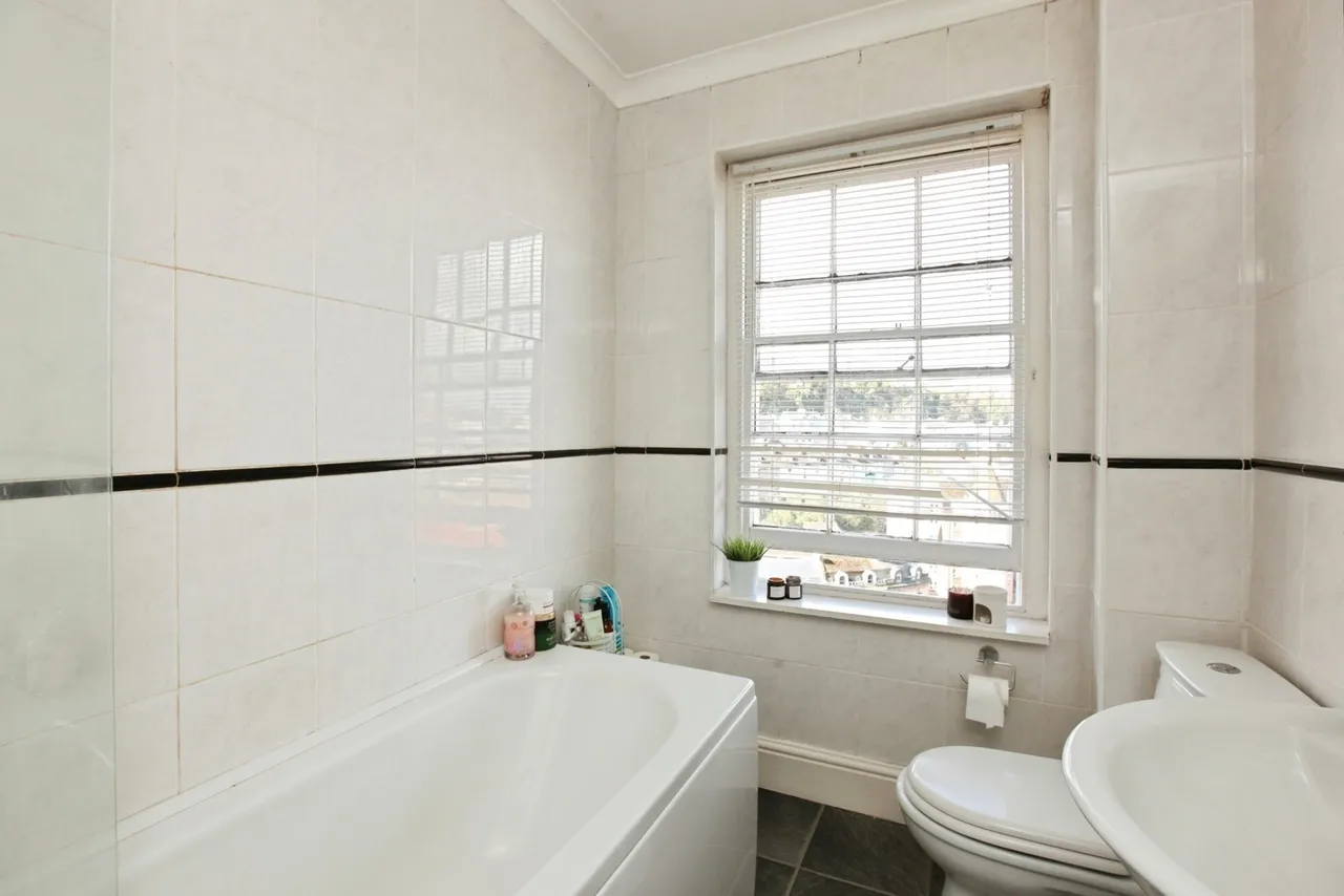 Clifton Terrace, Torquay, TQ1, photo 27