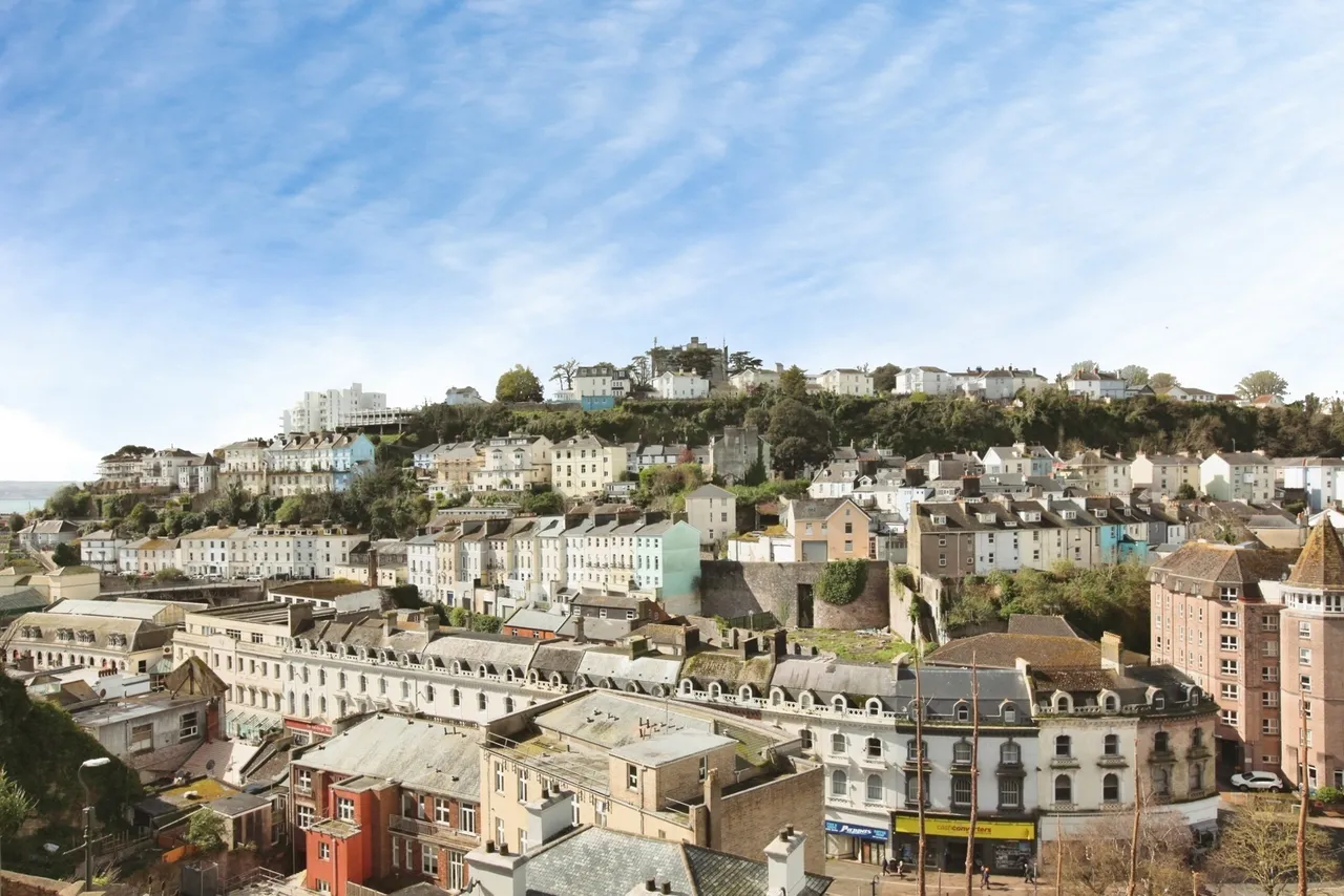 Clifton Terrace, Torquay, TQ1, photo 39