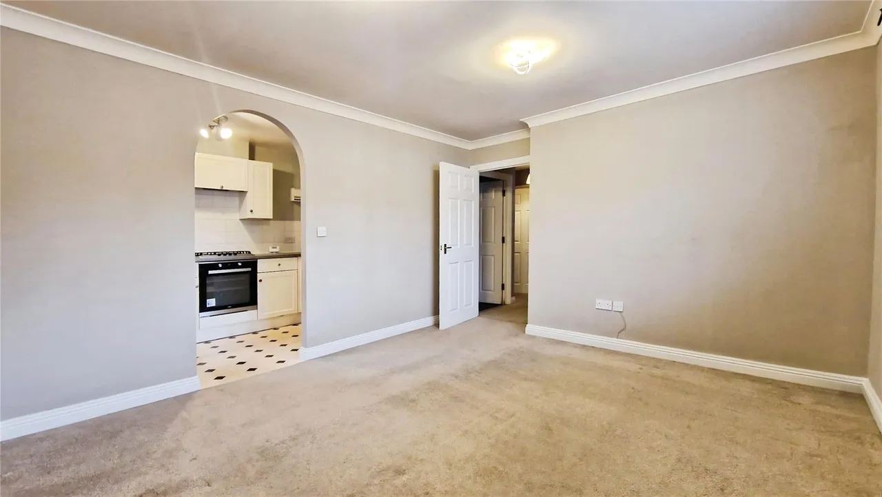 Roebuck Estate, Binfield, Bracknell, Berkshire, RG42 4DD, photo 4