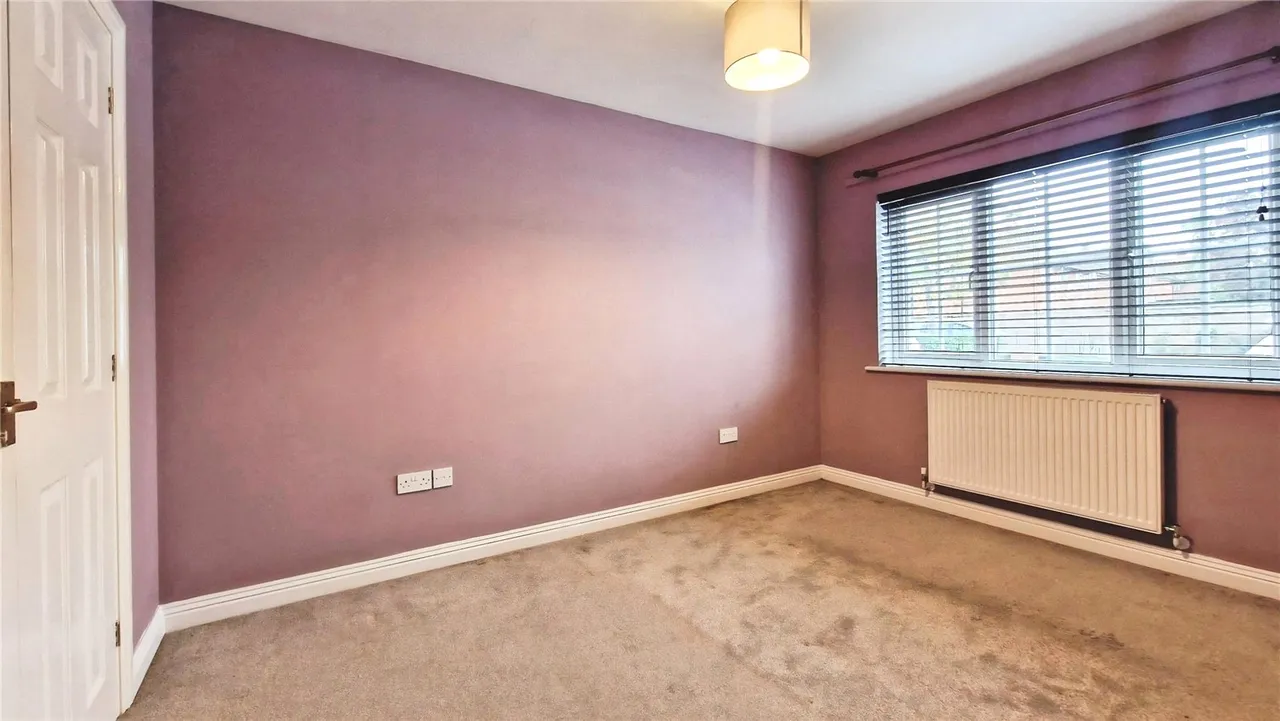 Roebuck Estate, Binfield, Bracknell, Berkshire, RG42 4DD, photo 7